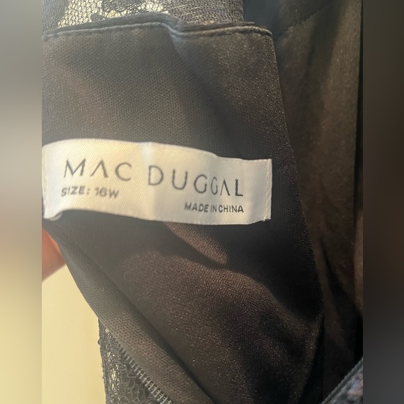 NWT MAC DUGGAL SEQUIN LACE BLACK EVENING GOWN - Picture 6 of 7